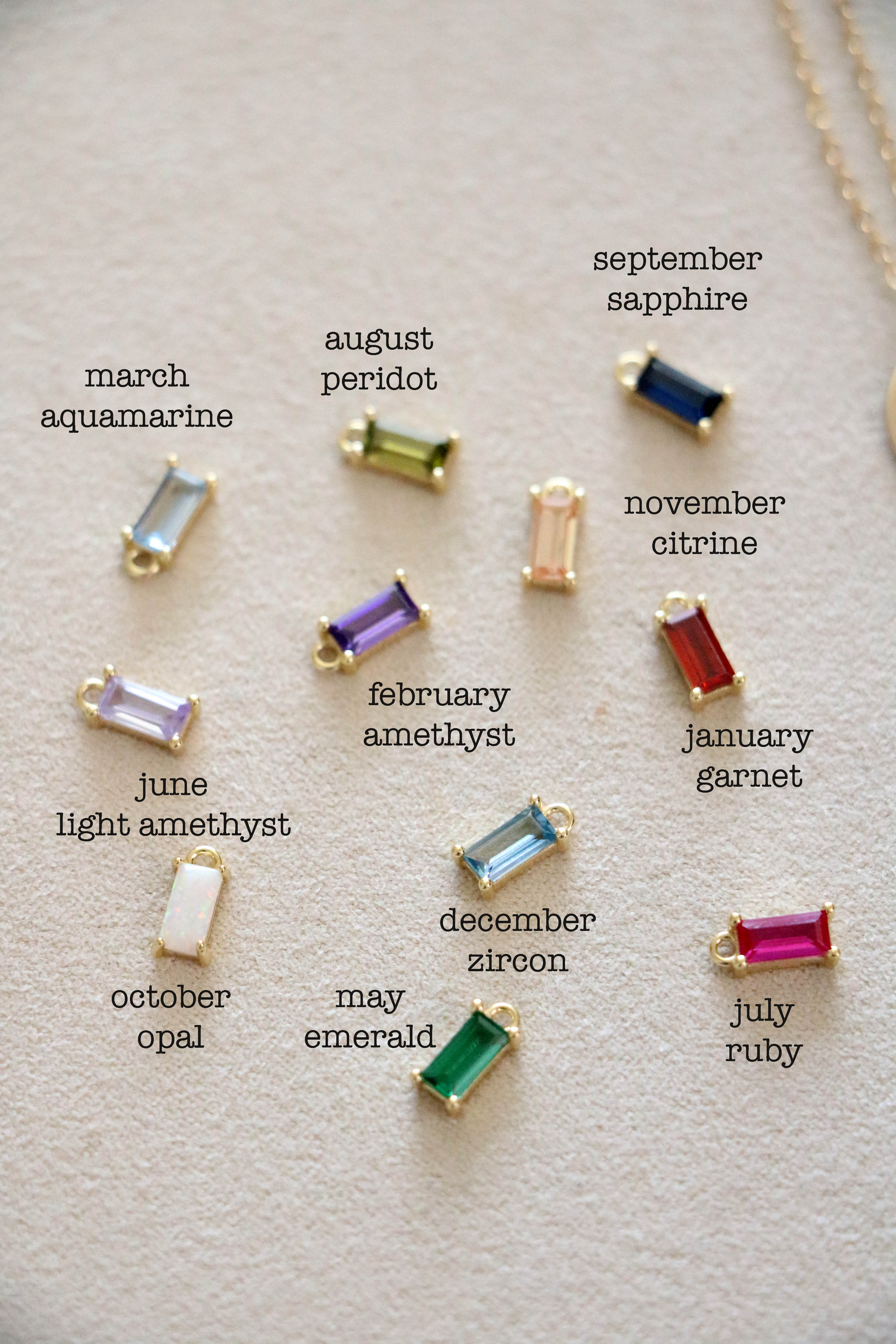Baguette Solitaire ゴールド ネックレス solitaire baguette birthstone necklace – Chic Mama Jewelry